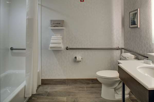  - Hampton Inn & Suites Airport South Miami