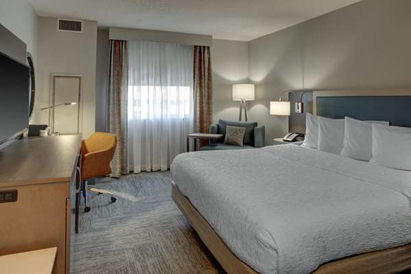  - Hampton Inn & Suites Airport South Miami