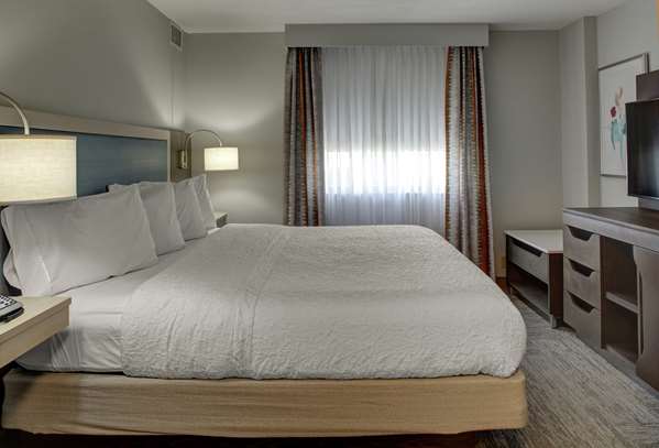  - Hampton Inn & Suites Airport South Miami