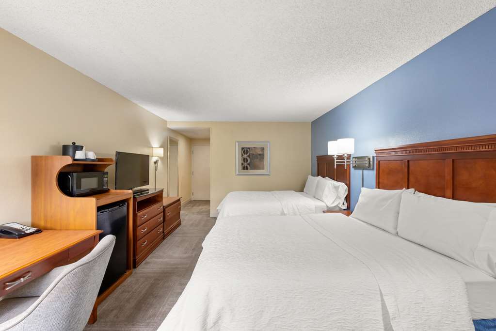 Hampton Inn Miami Airport West - Tap to explore photos