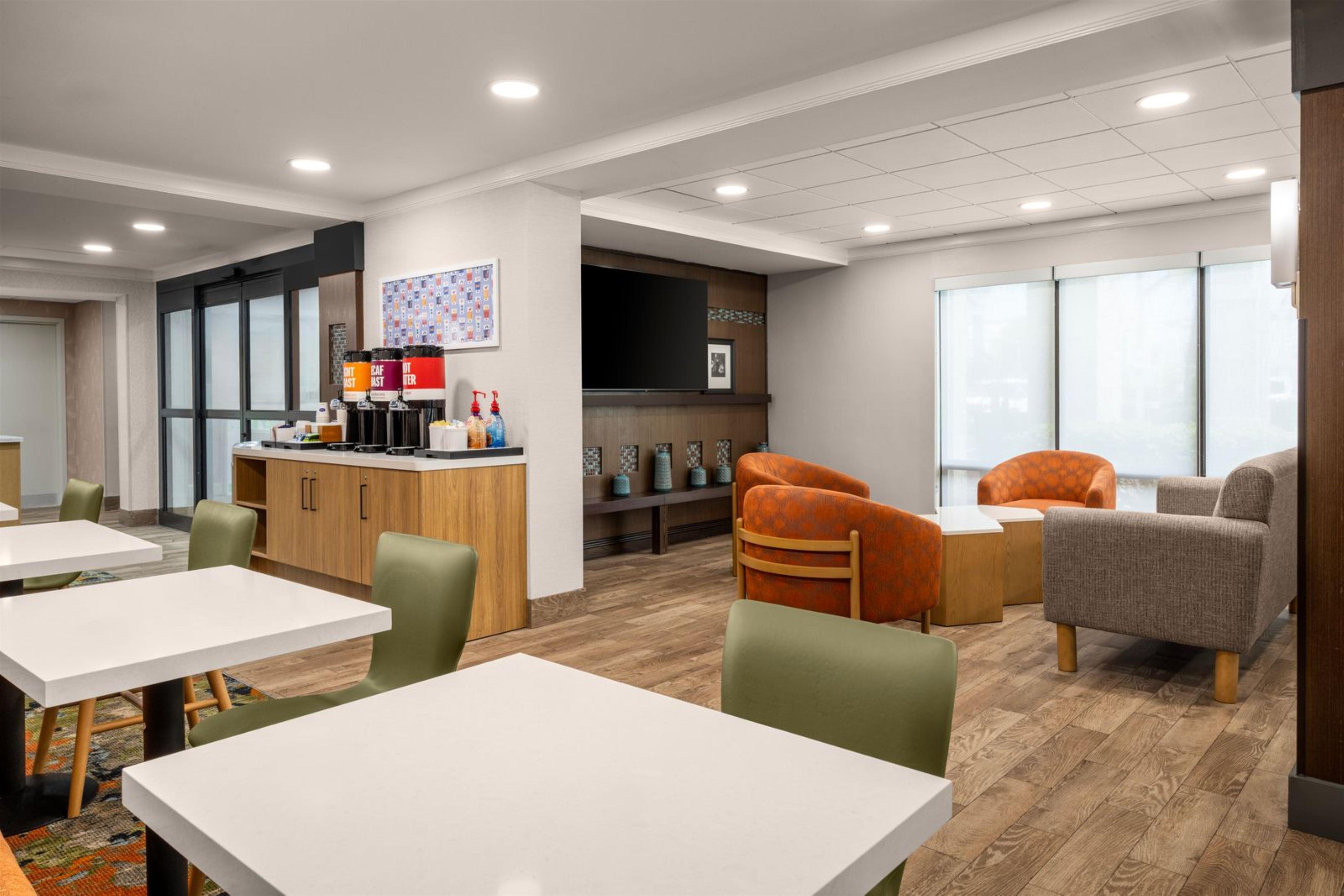 Restaurant | Hampton Inn Miami-Airport West
