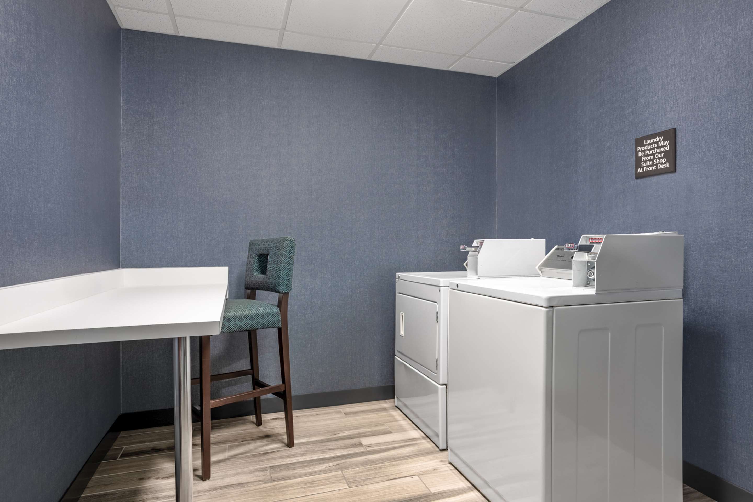 Laundry | Hampton Inn & Suites Muncie
