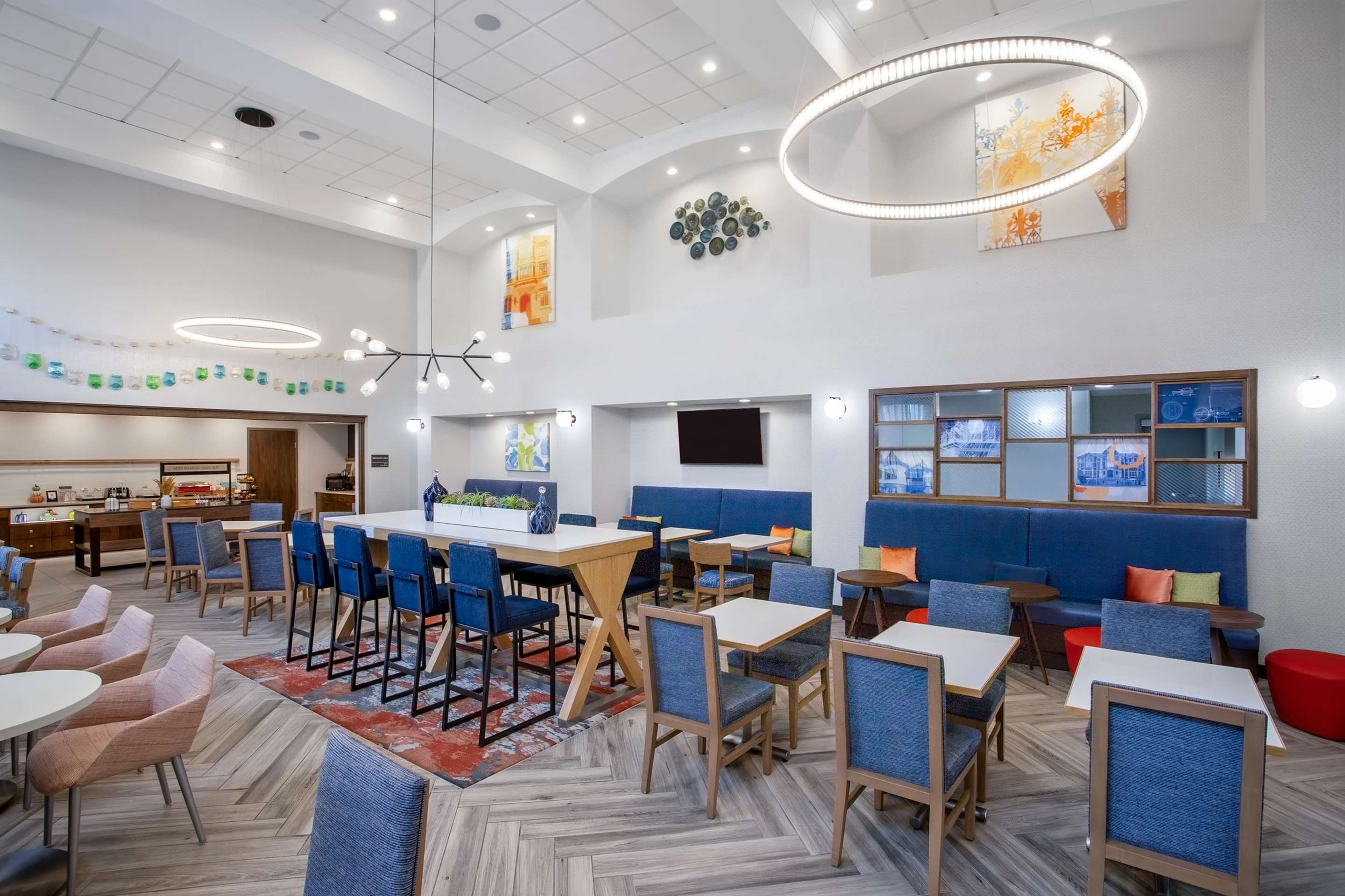 Lobby | Hampton Inn & Suites Muncie
