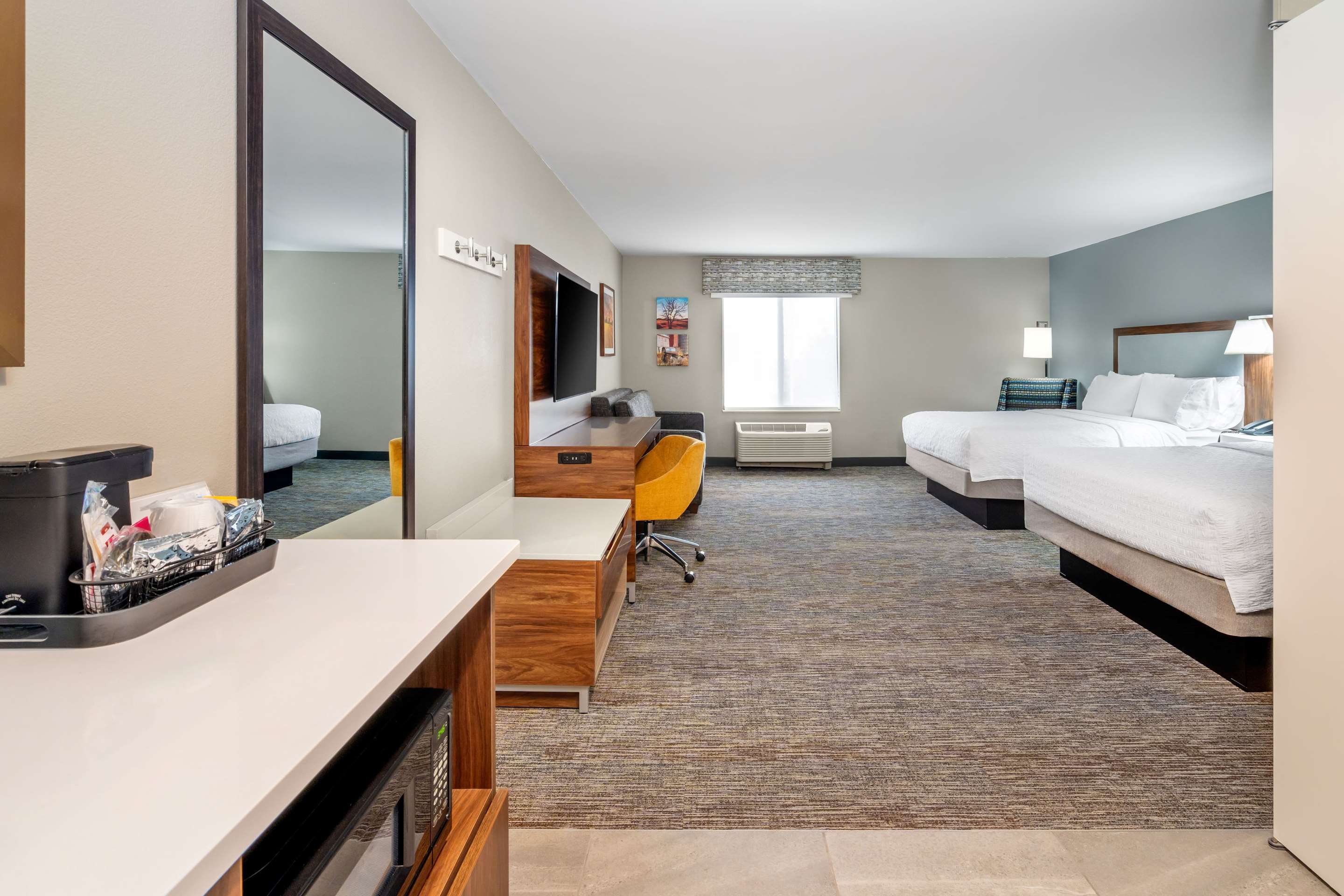 Guest room