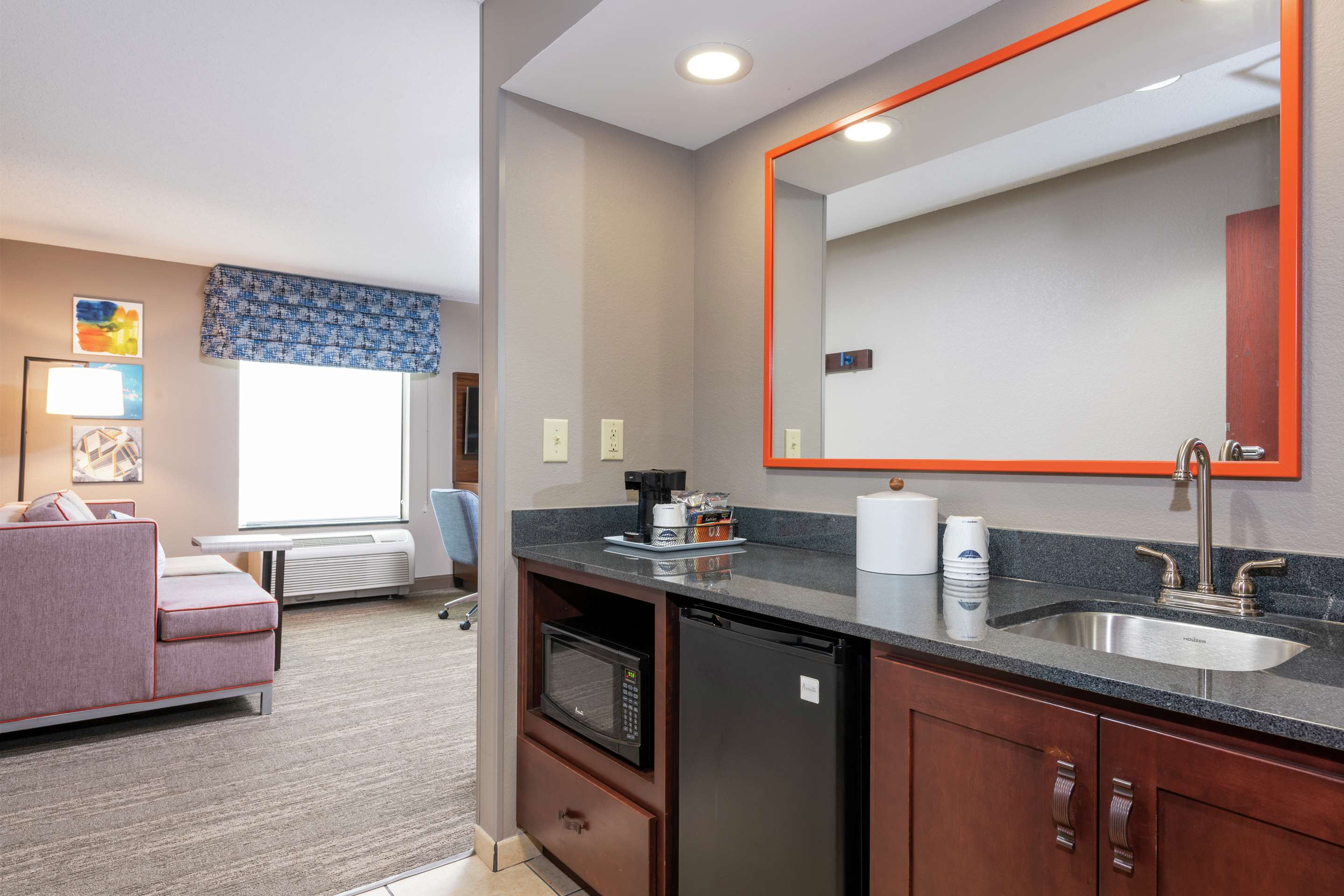 Guest room