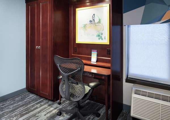  - Hampton Inn Liberty Kansas City - I-35, Exit 16