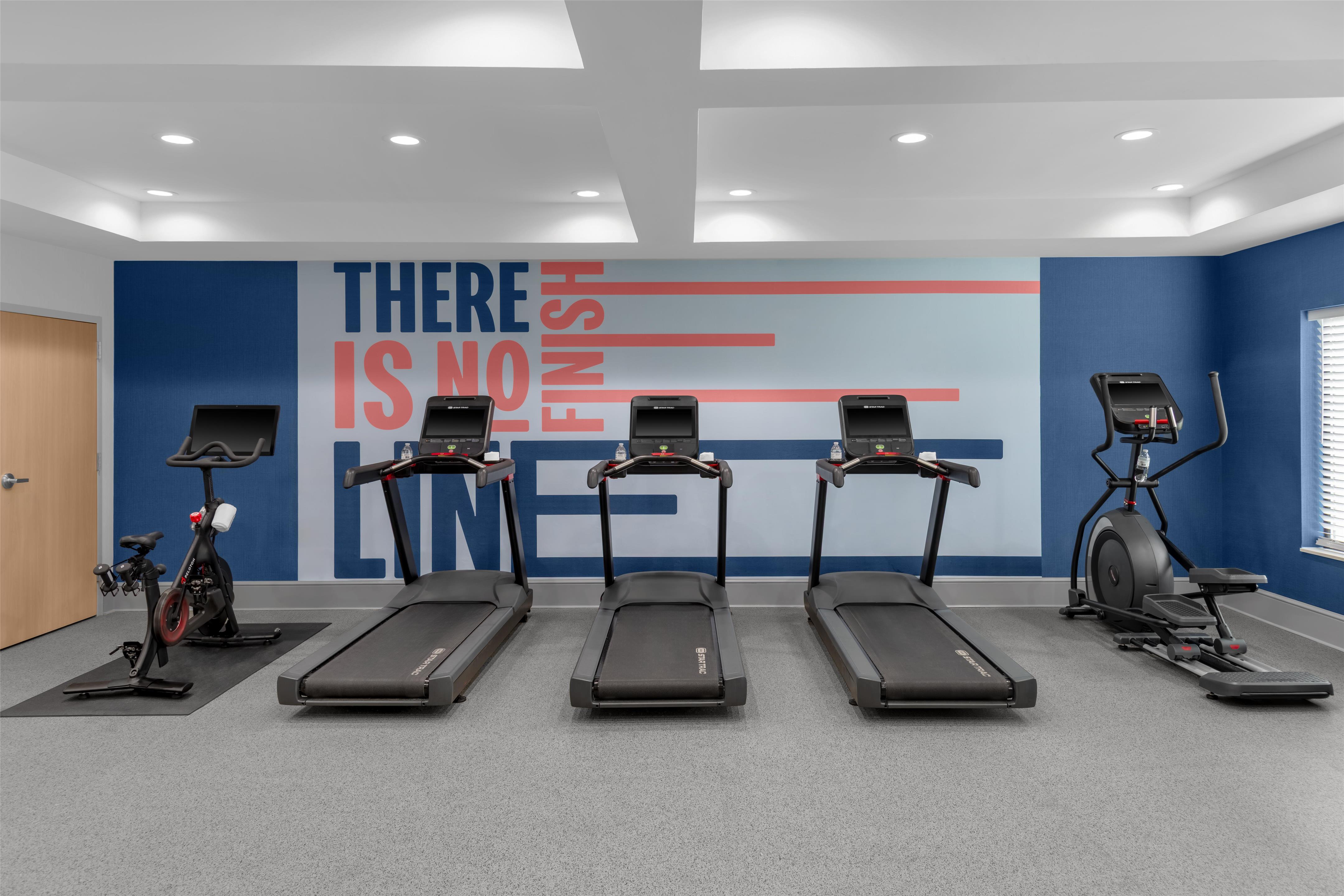 Health club fitness center gym | Hampton Inn Olathe