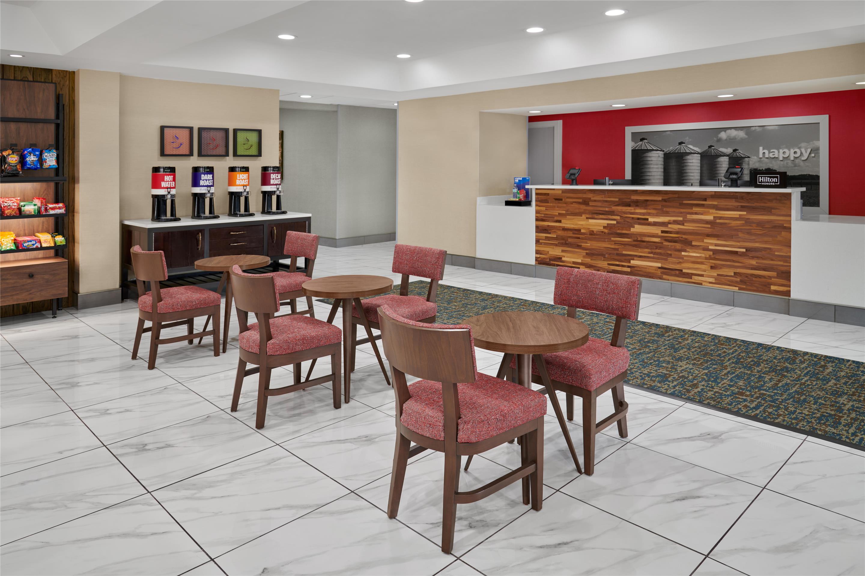 Reception | Hampton Inn Kansas City The Legends