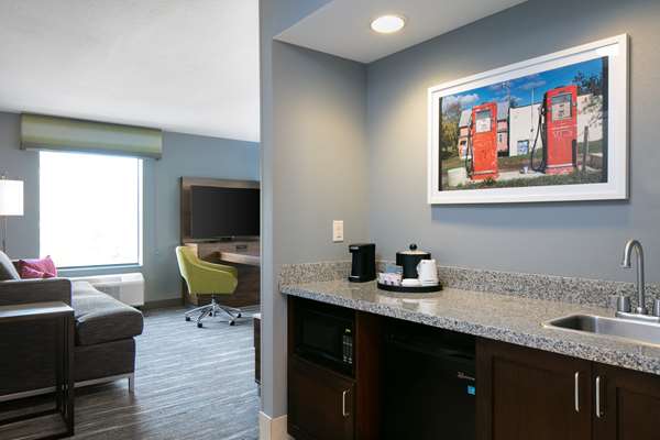  - Hampton Inn & Suites Grafton