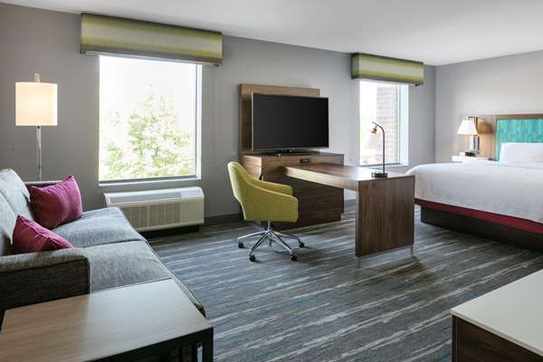  - Hampton Inn & Suites Grafton
