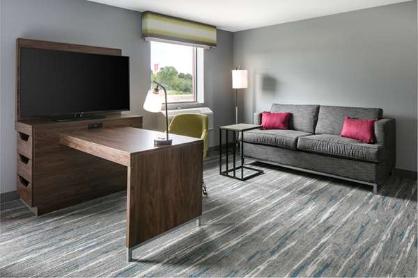  - Hampton Inn & Suites Grafton