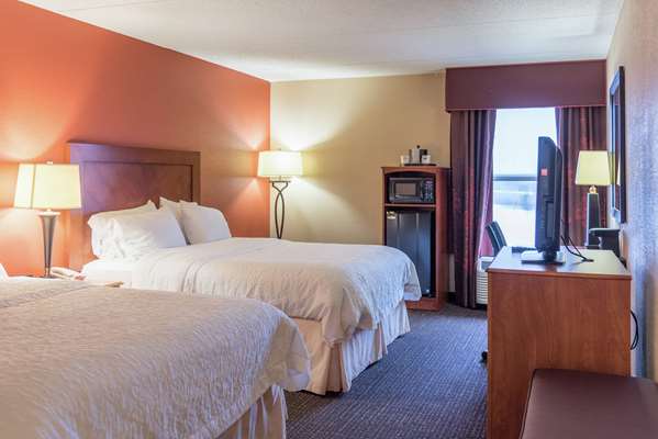 - Hampton Inn Muskegon