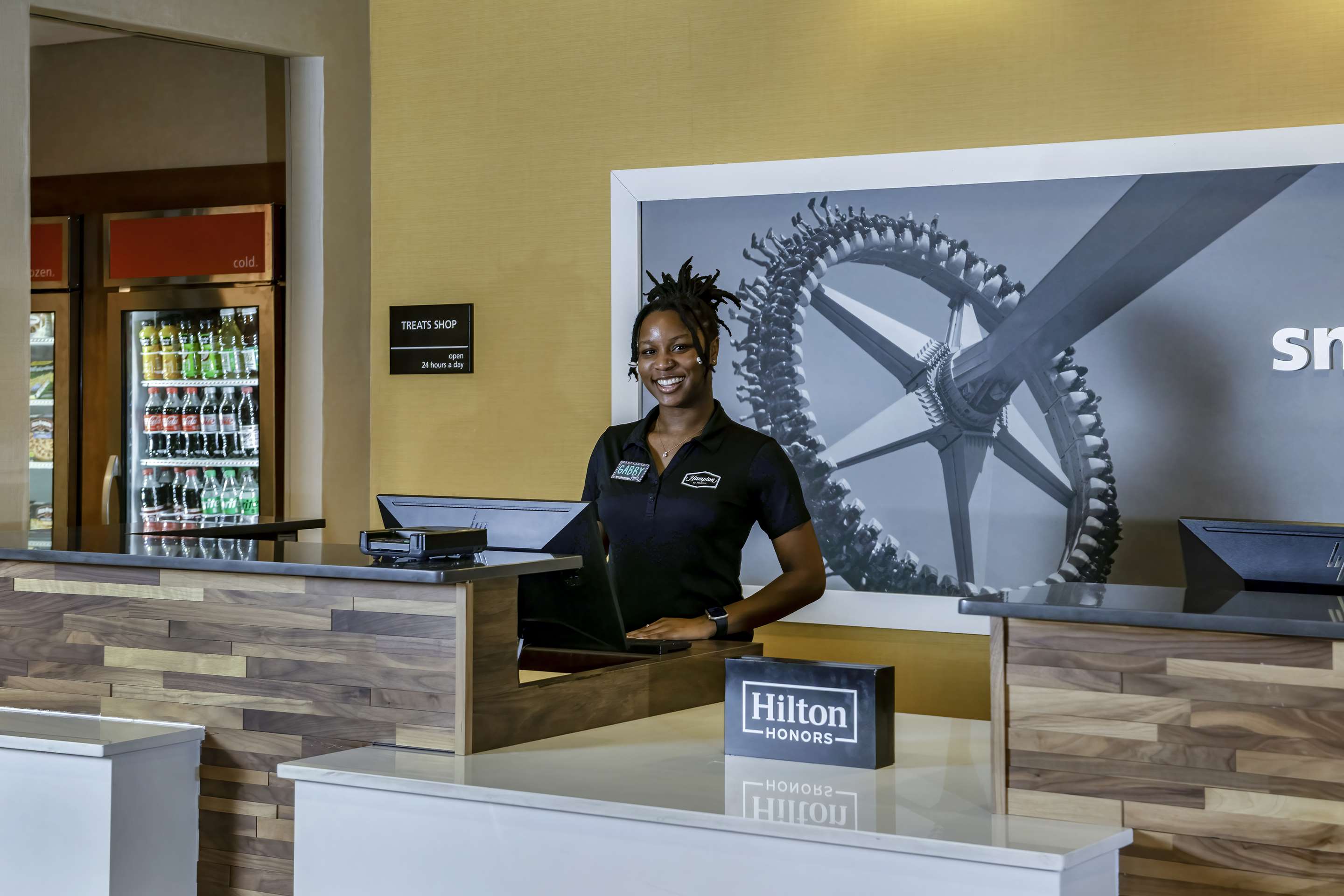 Reception | Hampton Inn & Suites Jackson