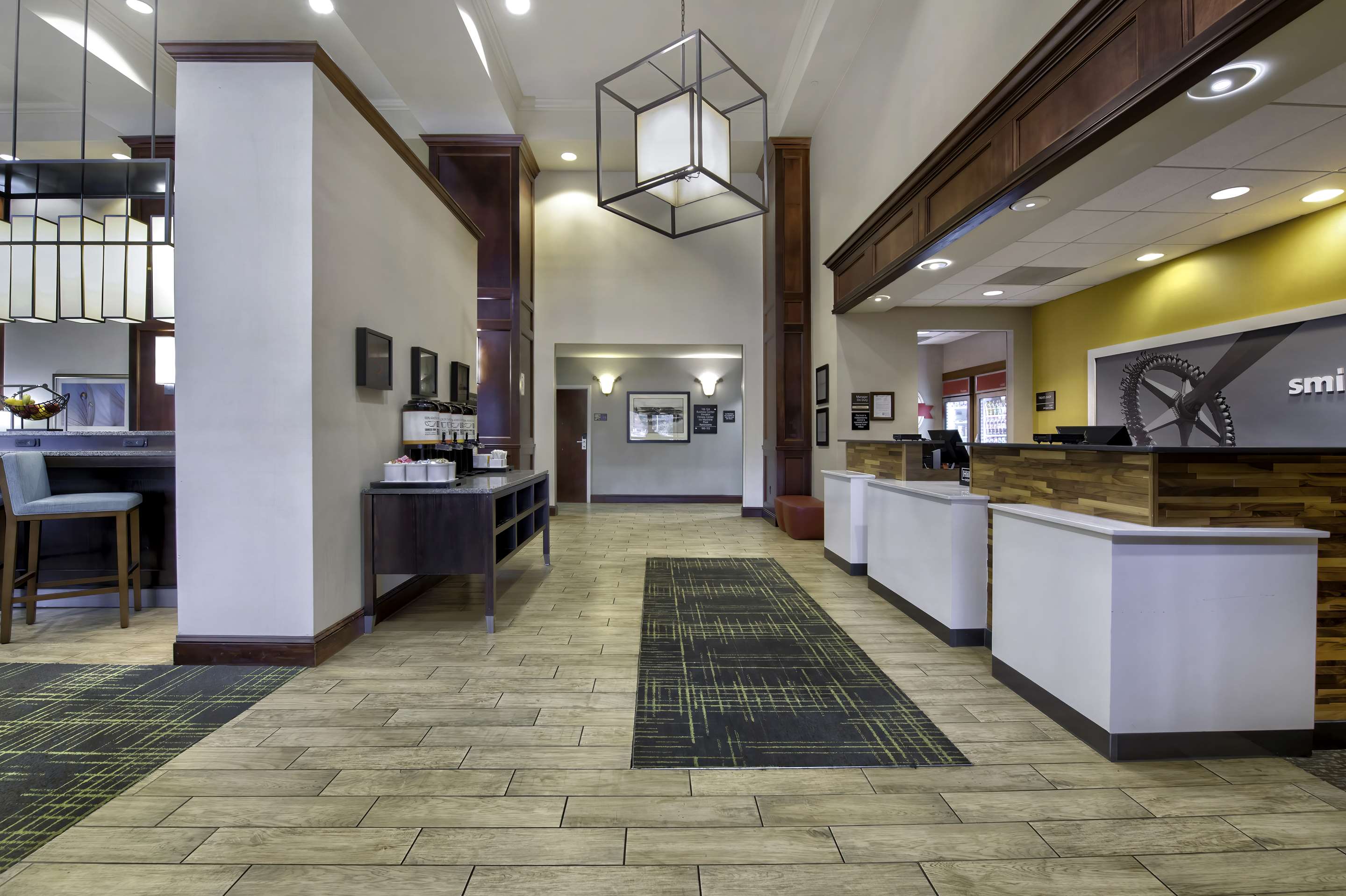 Reception | Hampton Inn & Suites Jackson