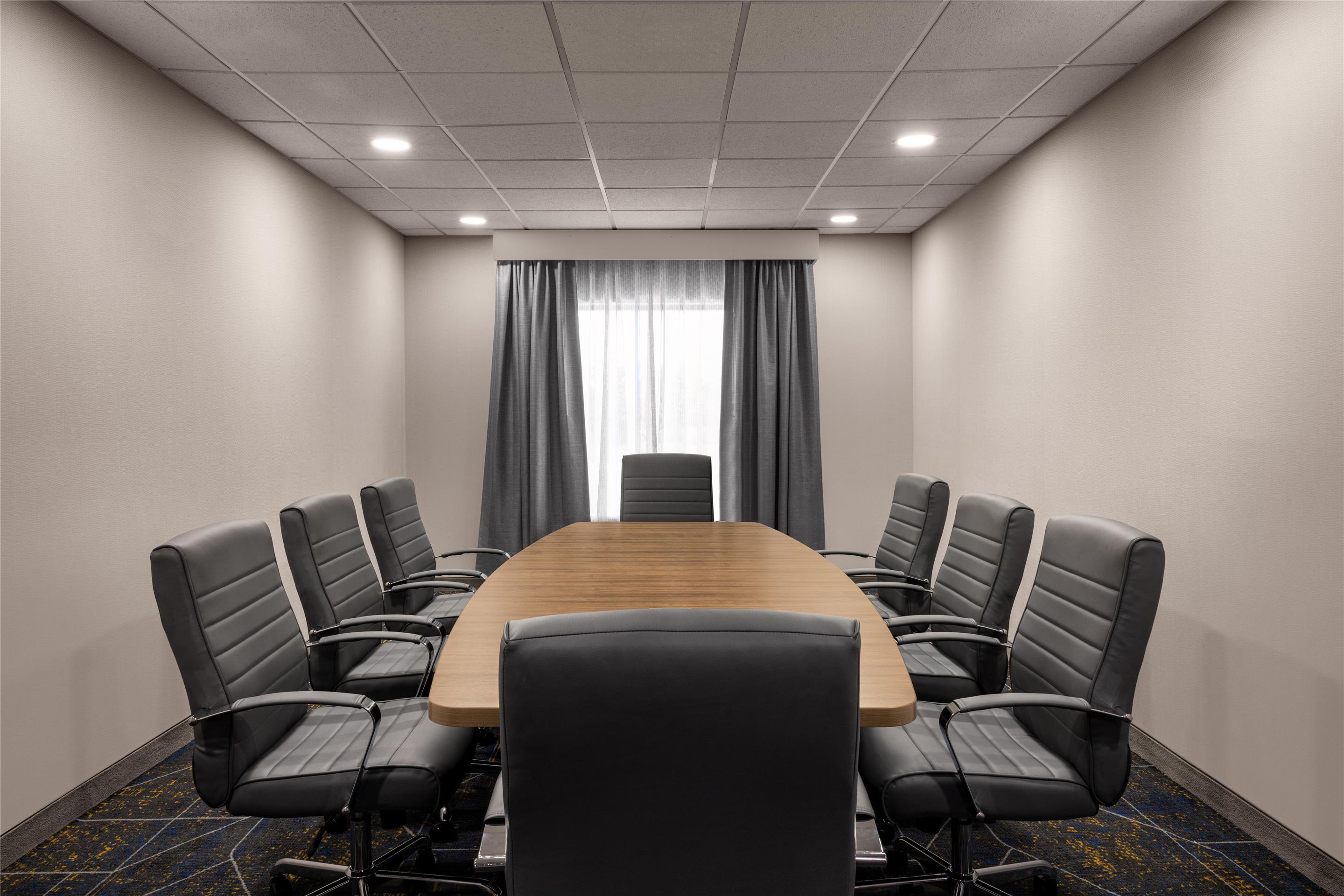Meeting Room | Hampton Inn & Suites Moline-Quad City International Airport