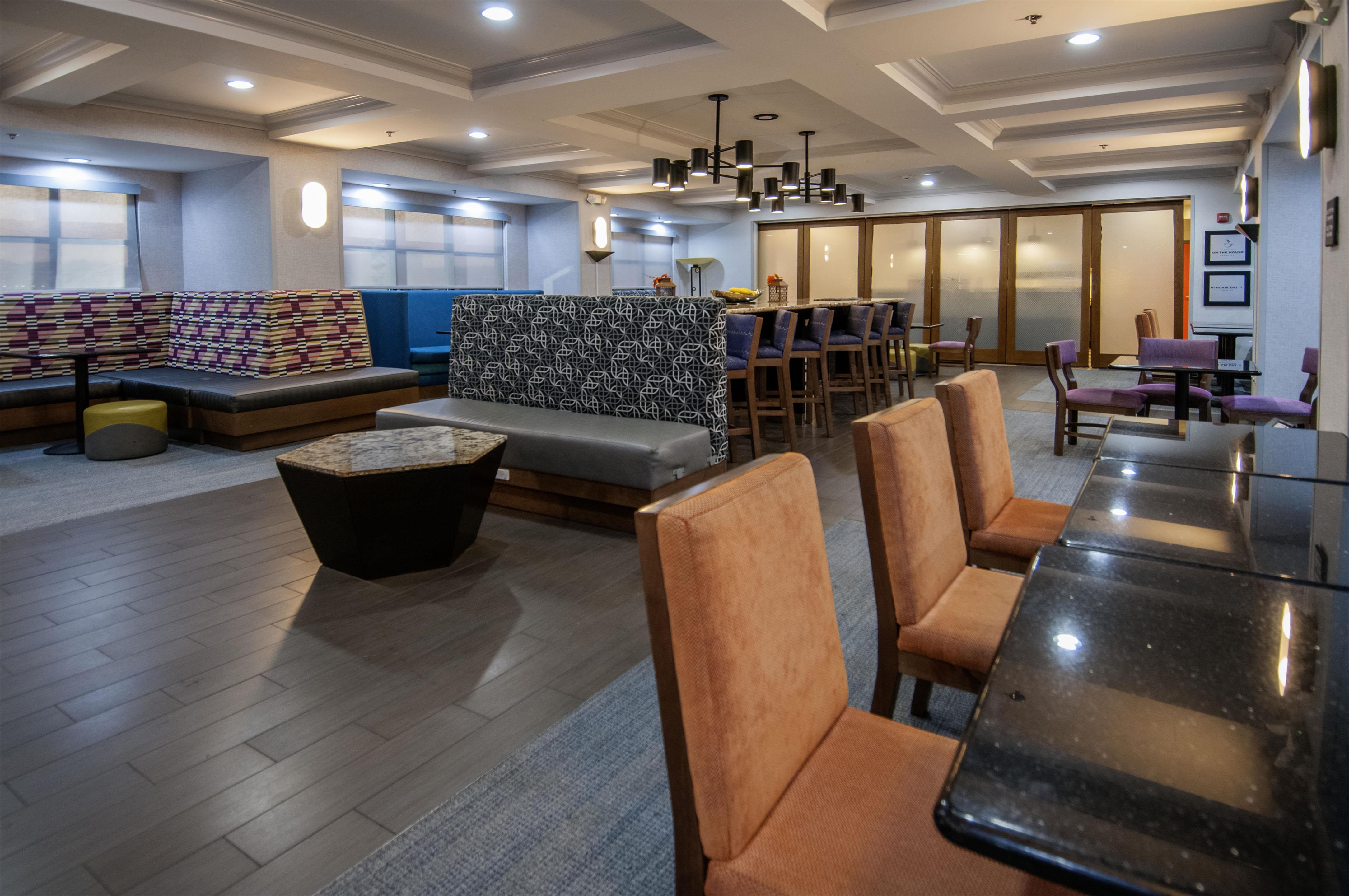 Lobby | Hampton Inn West Monroe
