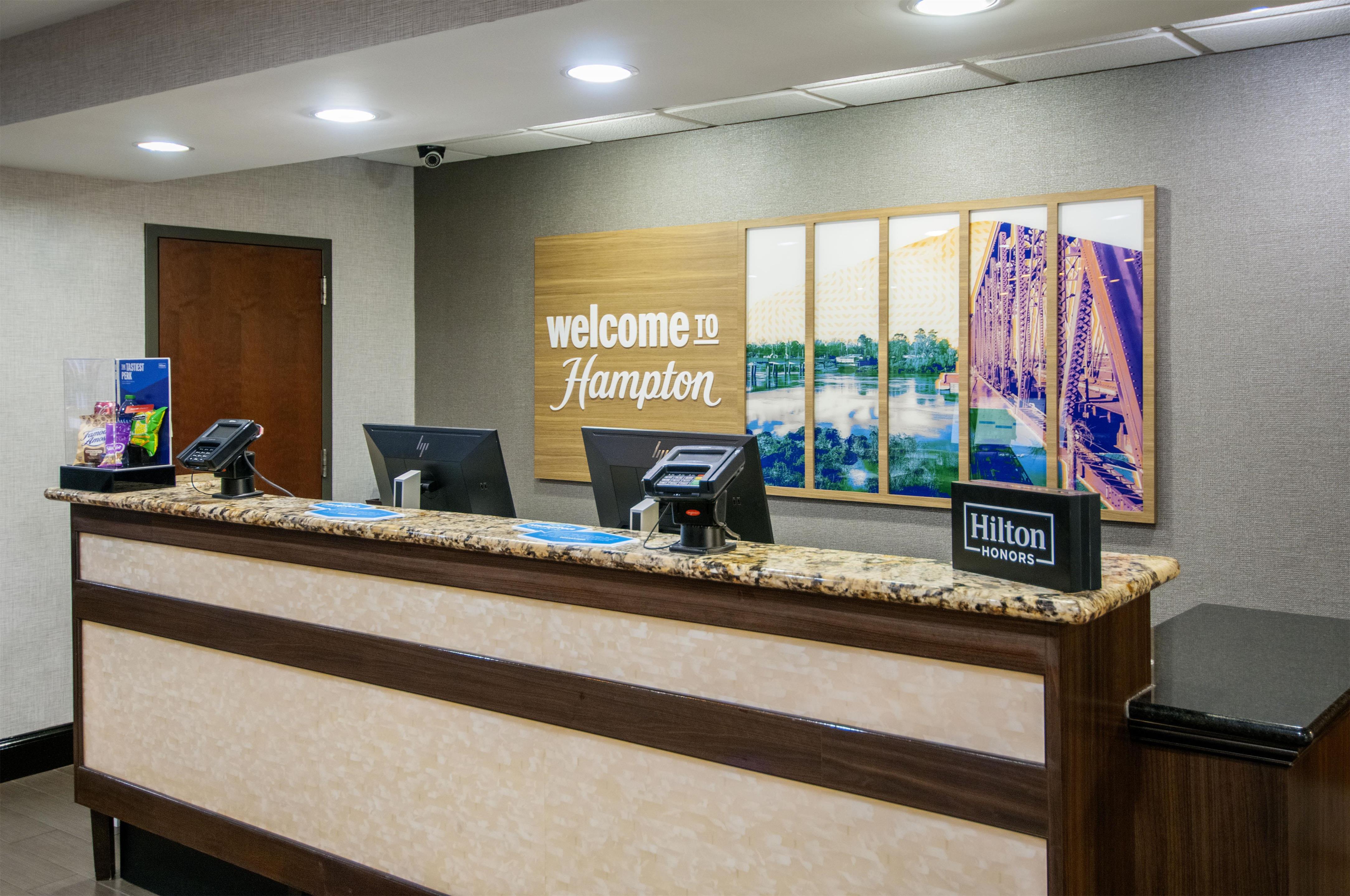 Reception | Hampton Inn West Monroe