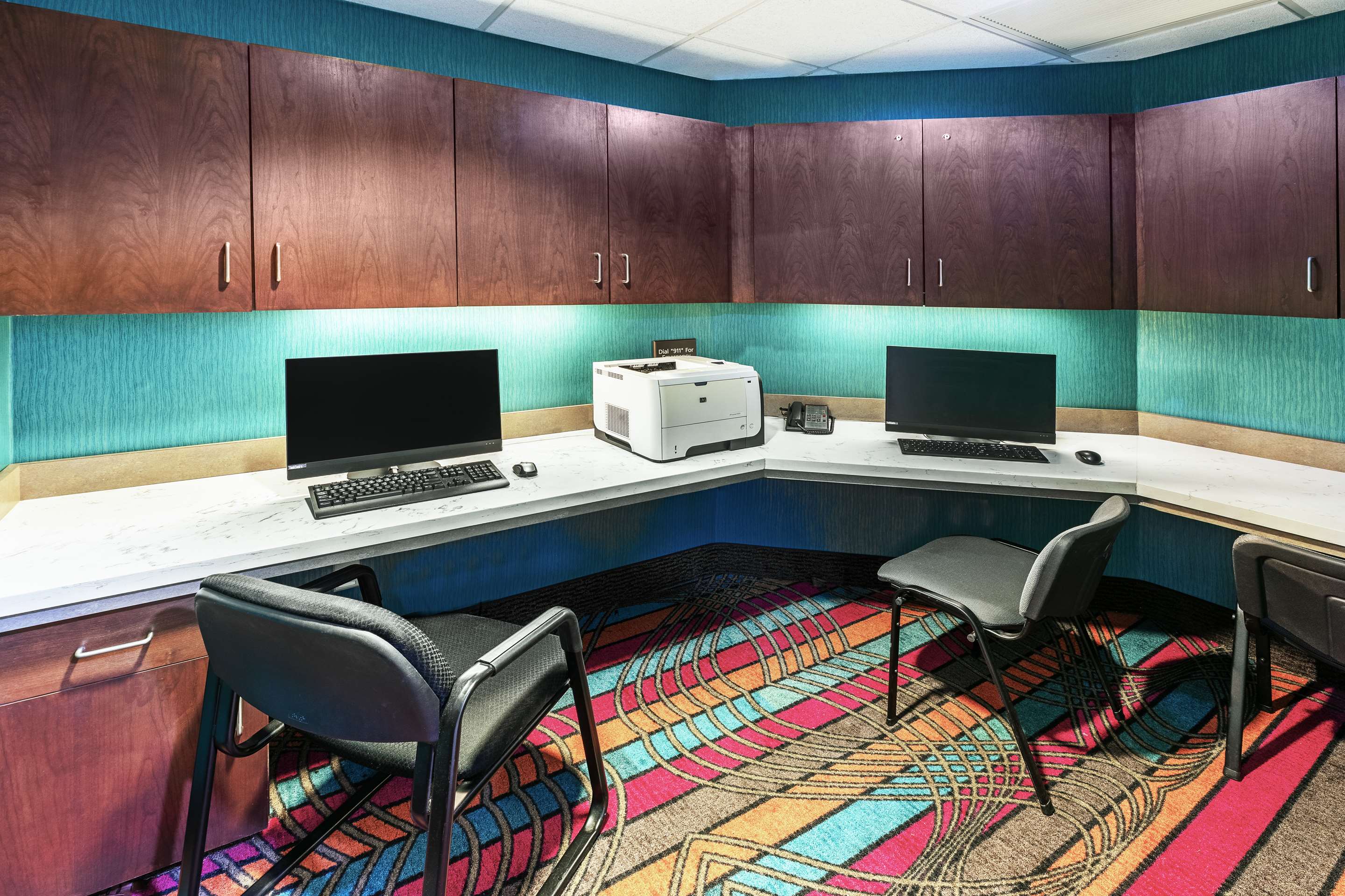 Business Center | Hampton Inn Miami