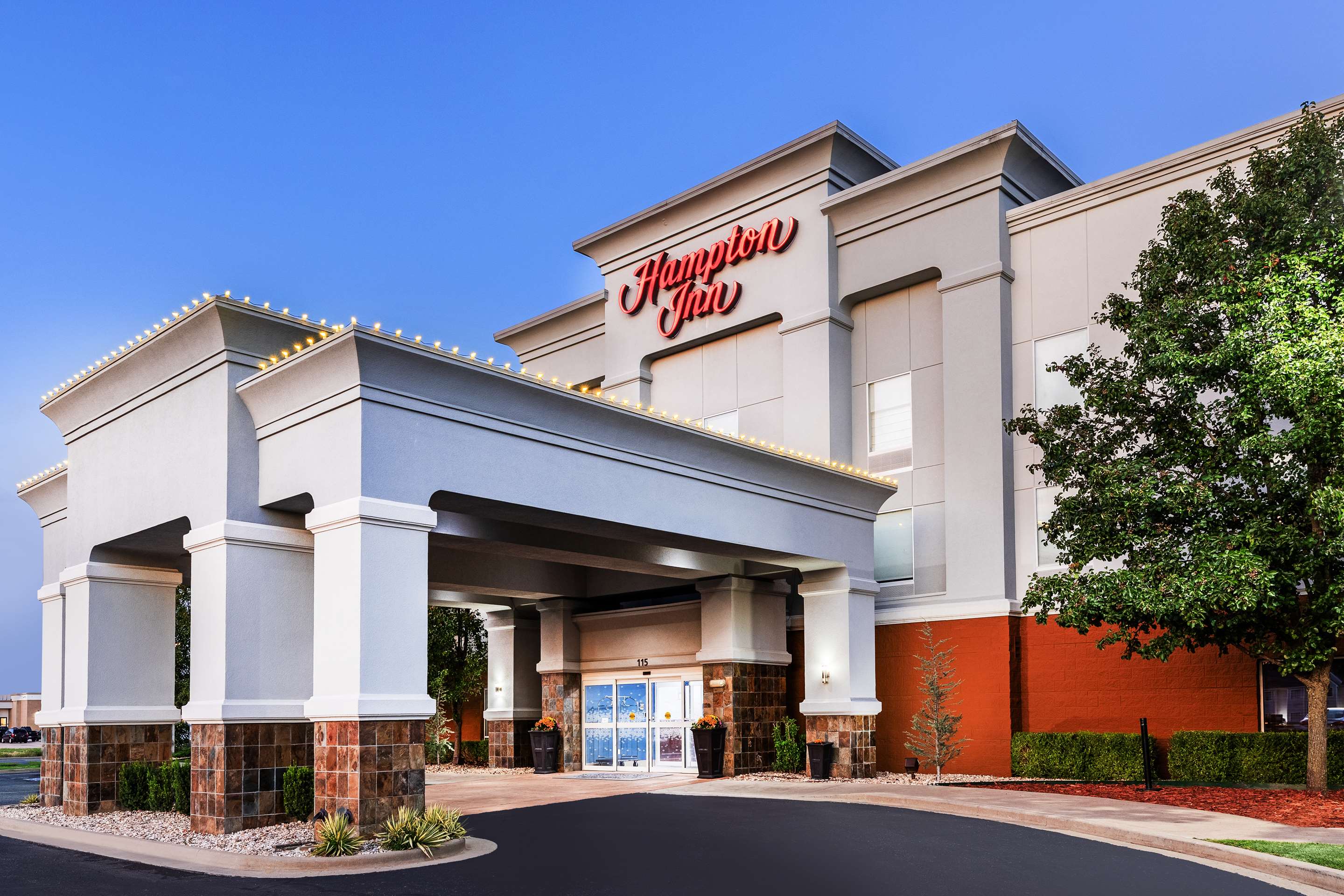 Exterior | Hampton Inn Miami