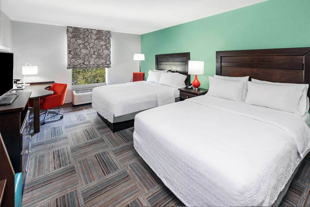 Hampton Inn Miami, OK-guestroom-Guest Room,On-Site.jpg