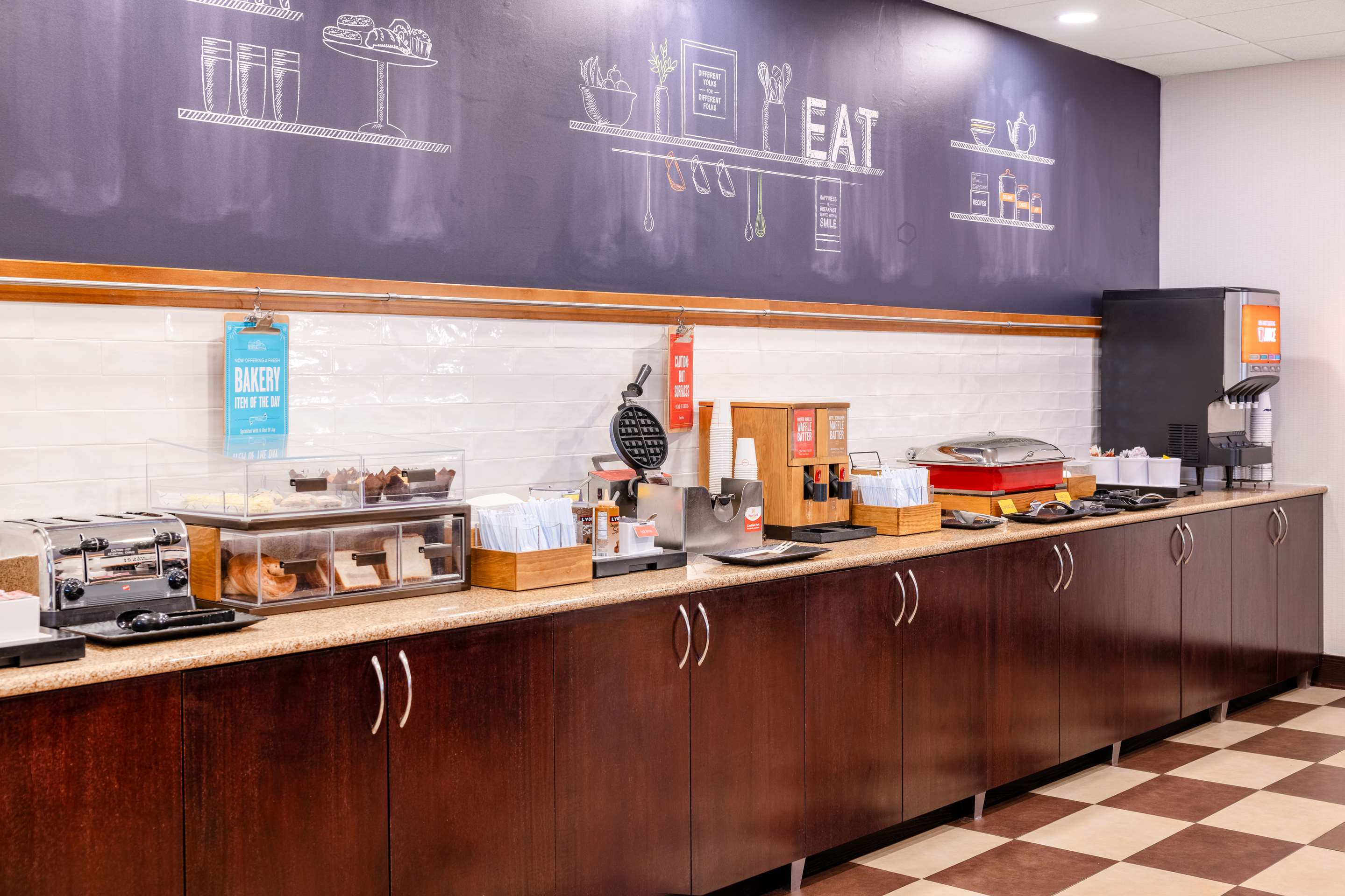 Breakfast Area | Hampton Inn Manassas