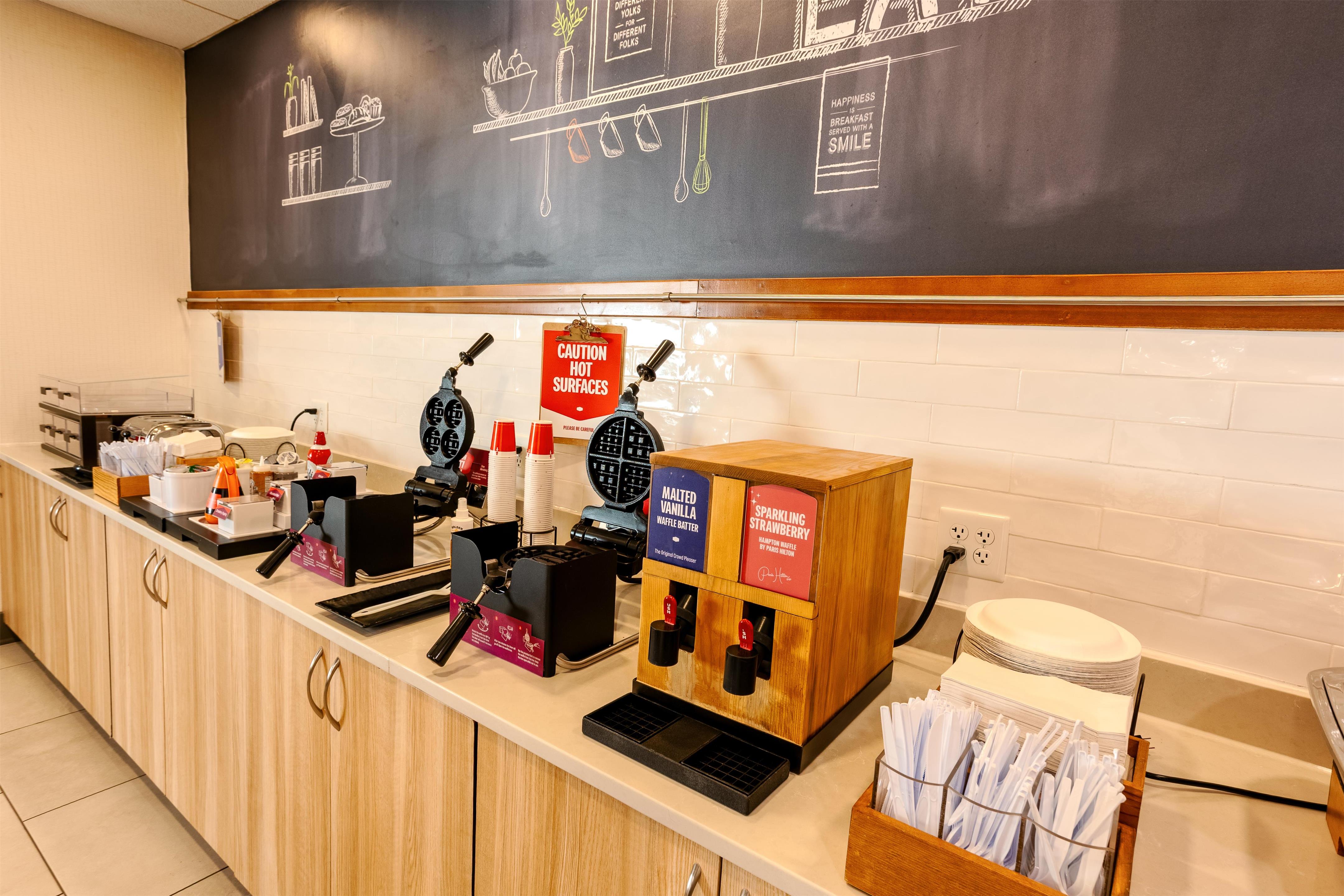 Breakfast Area | Hampton Inn Manassas