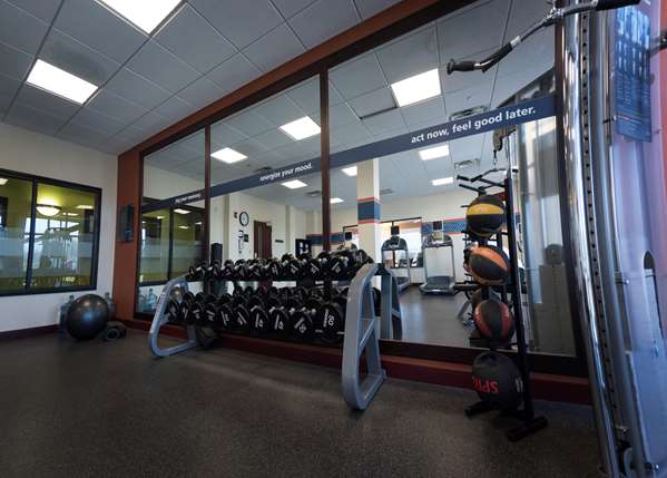 Fitness/ Exercise Room - Hampton Inn & Suites Woodstock