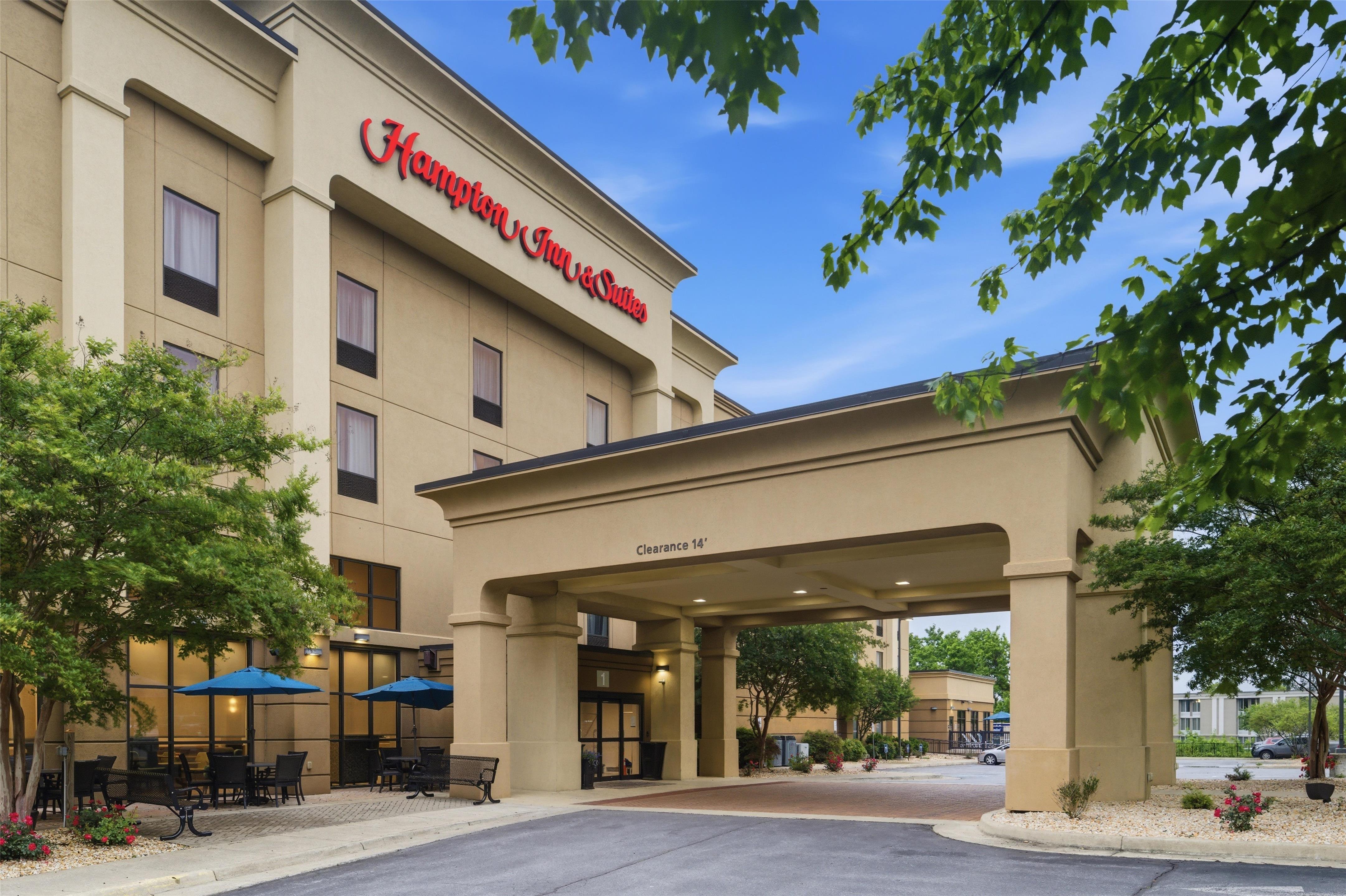 Exterior | Hampton Inn & Suites Woodstock, VA