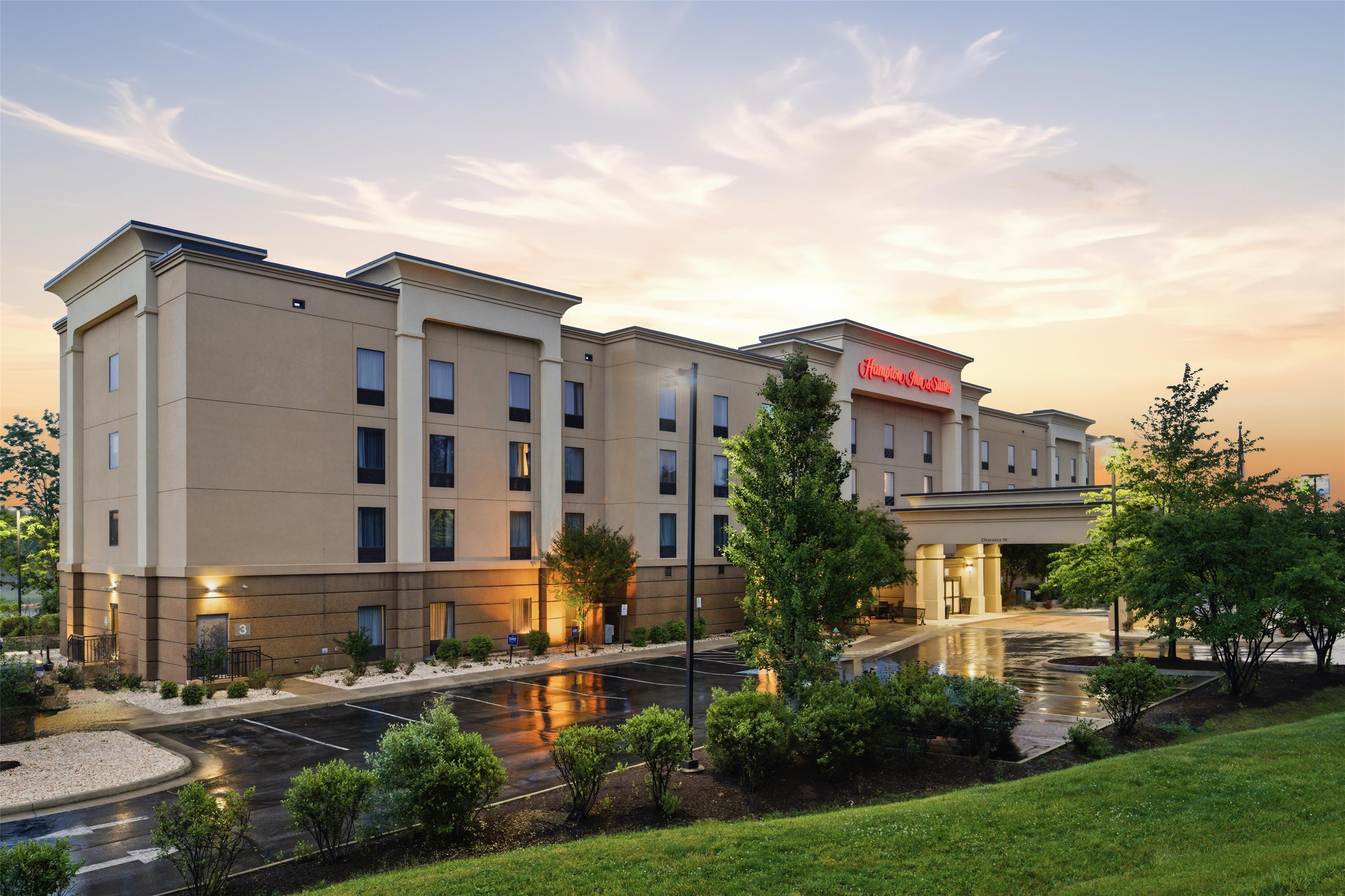 Exterior | Hampton Inn & Suites Woodstock, VA