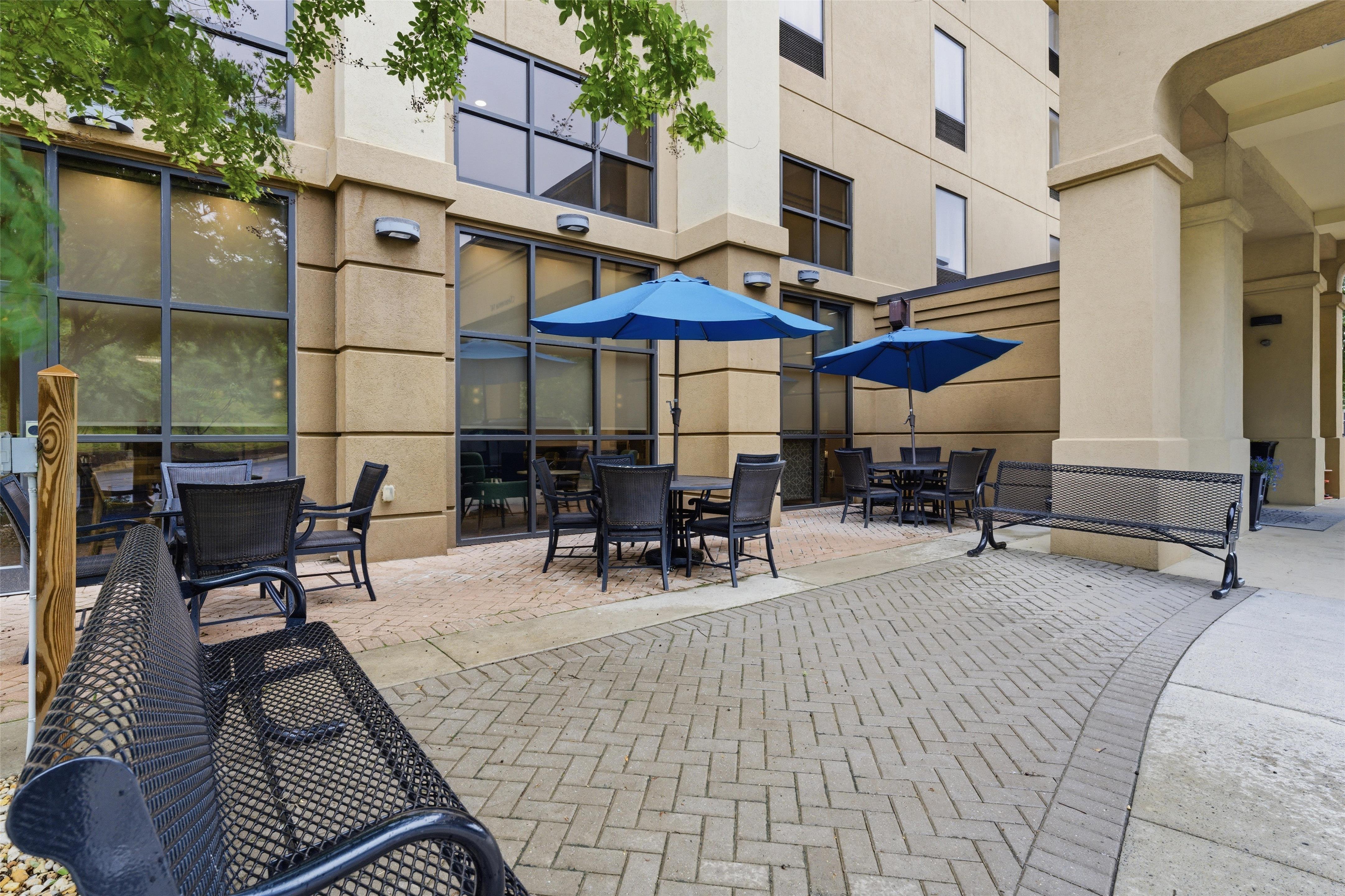 Exterior | Hampton Inn & Suites Woodstock, VA
