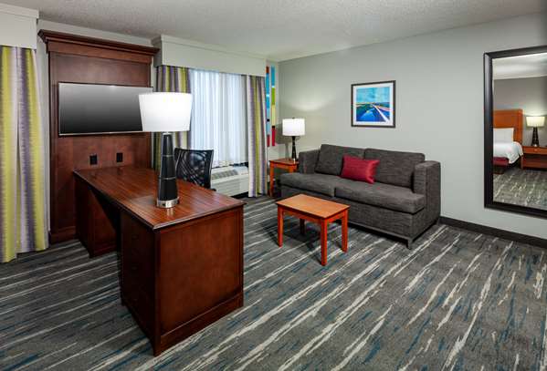  - Hampton Inn & Suites Mobile - I-65, Exit 3
