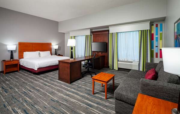 - Hampton Inn & Suites Mobile - I-65, Exit 3