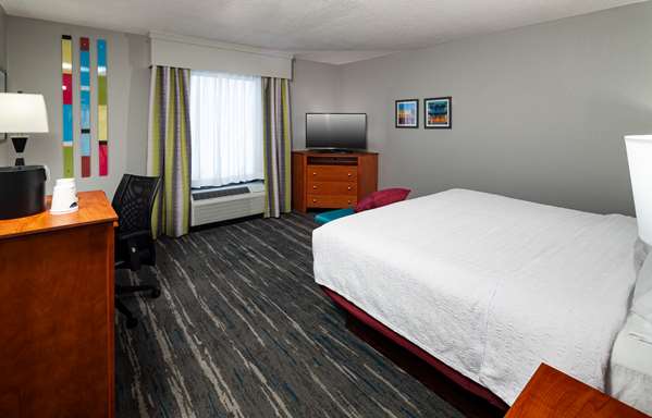  - Hampton Inn & Suites Mobile - I-65, Exit 3