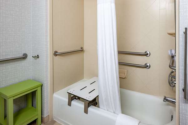  - Hampton Inn & Suites Mobile - I-65, Exit 3