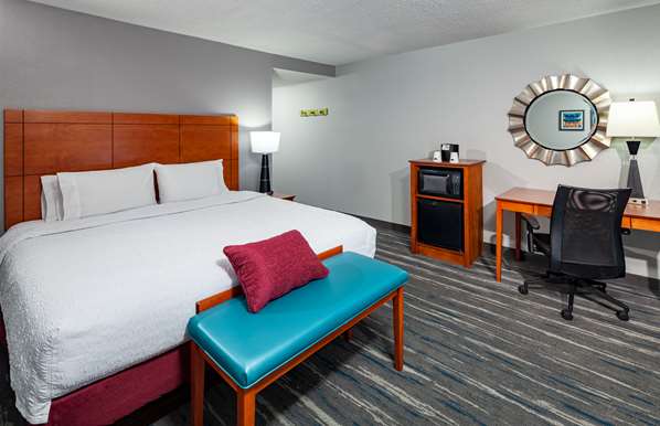  - Hampton Inn & Suites Mobile - I-65, Exit 3