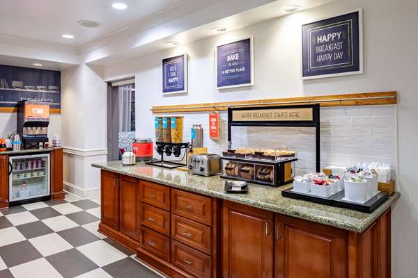 Amenities - Hampton Inn & Suites Mobile - I-65, Exit 3