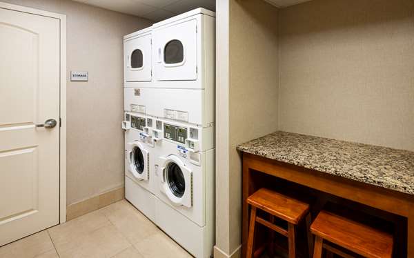  - Hampton Inn & Suites Mobile - I-65, Exit 3