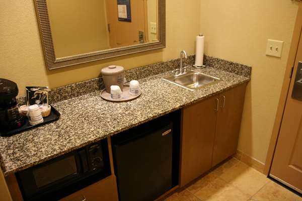  - Hampton Inn & Suites Airport Mobile