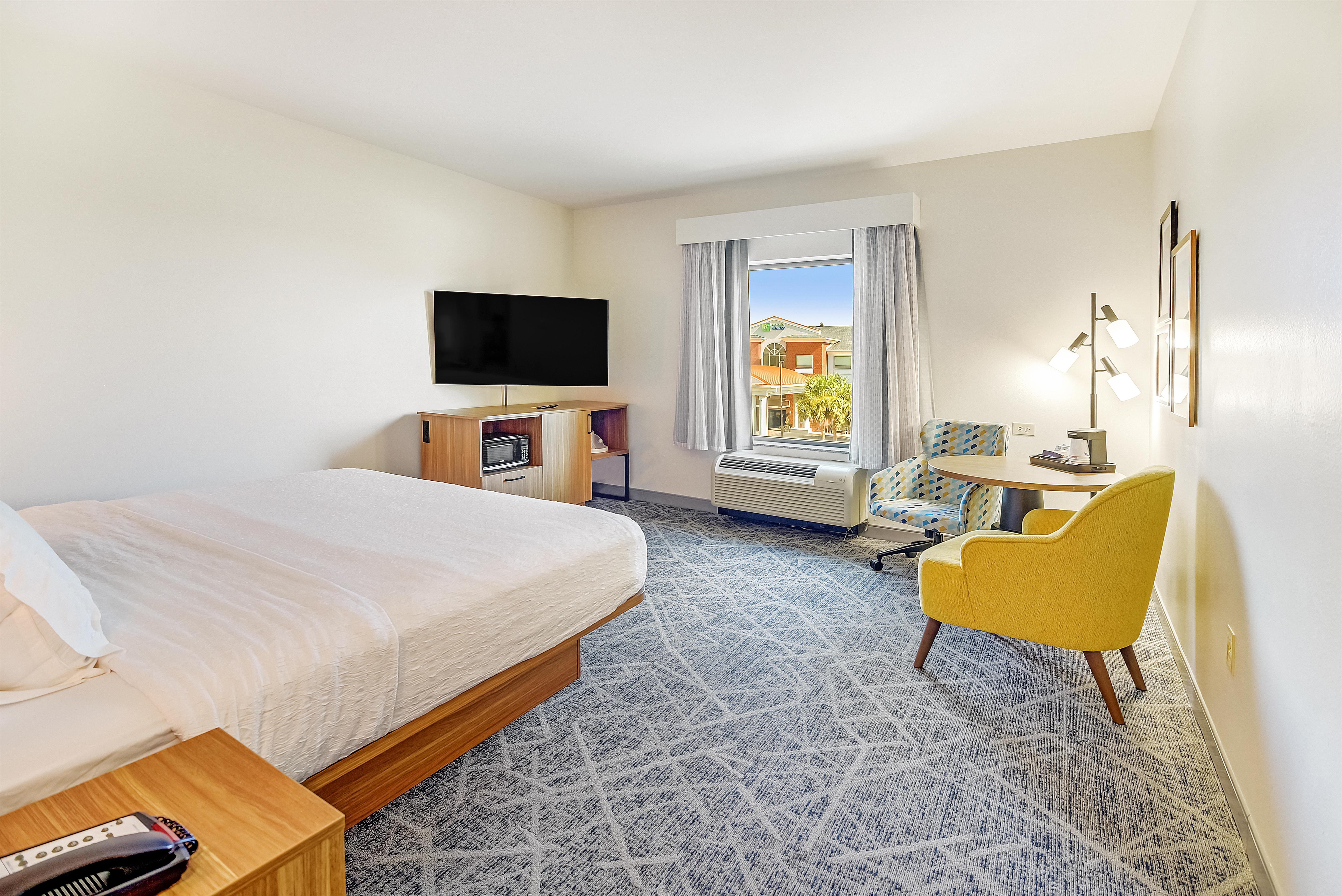 Hampton Inn by Hilton Foley, AL Room Type - 1 KNG HEARING ACC NOSMOK