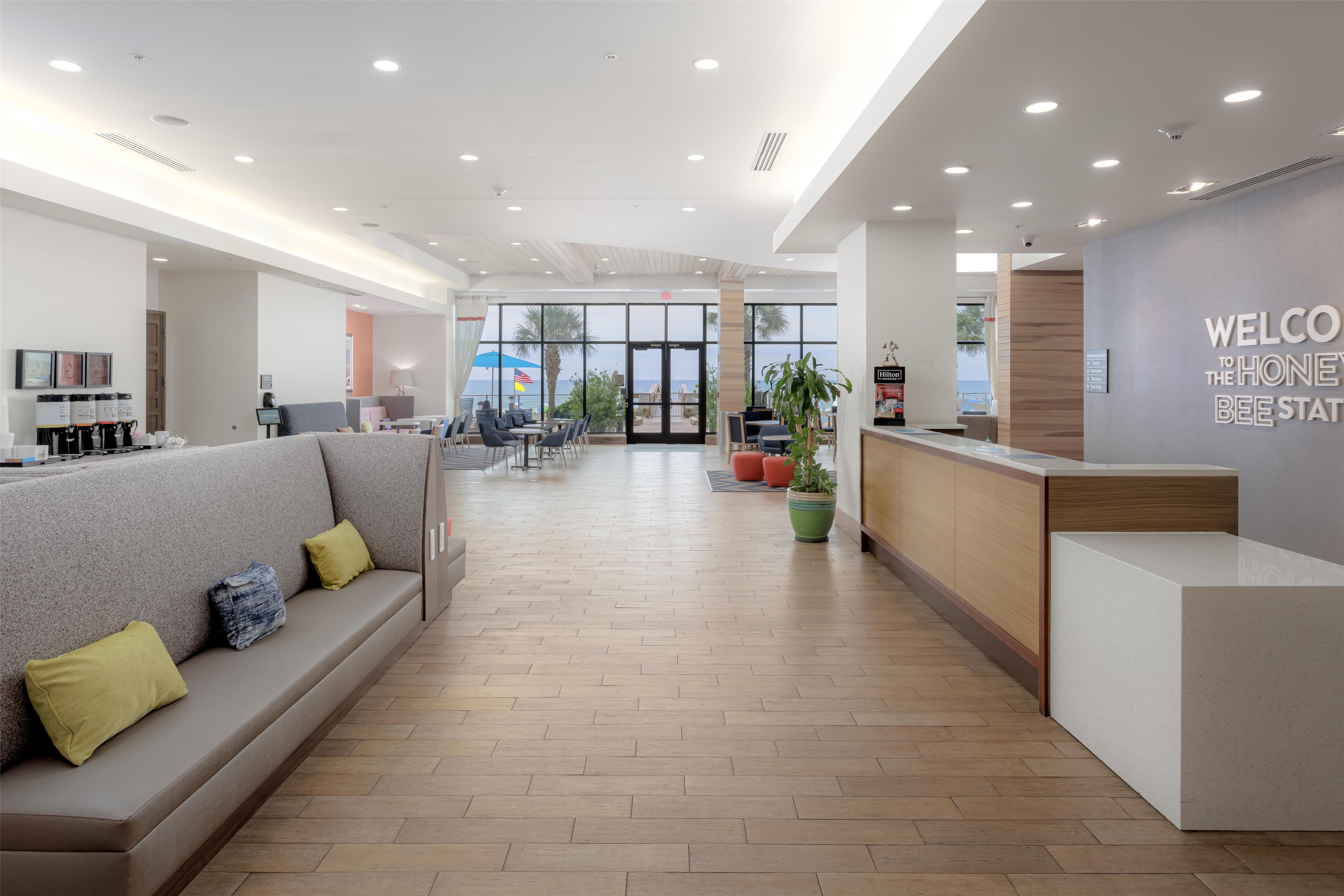 Lobby | Hampton Inn & Suites Orange Beach/Gulf Front