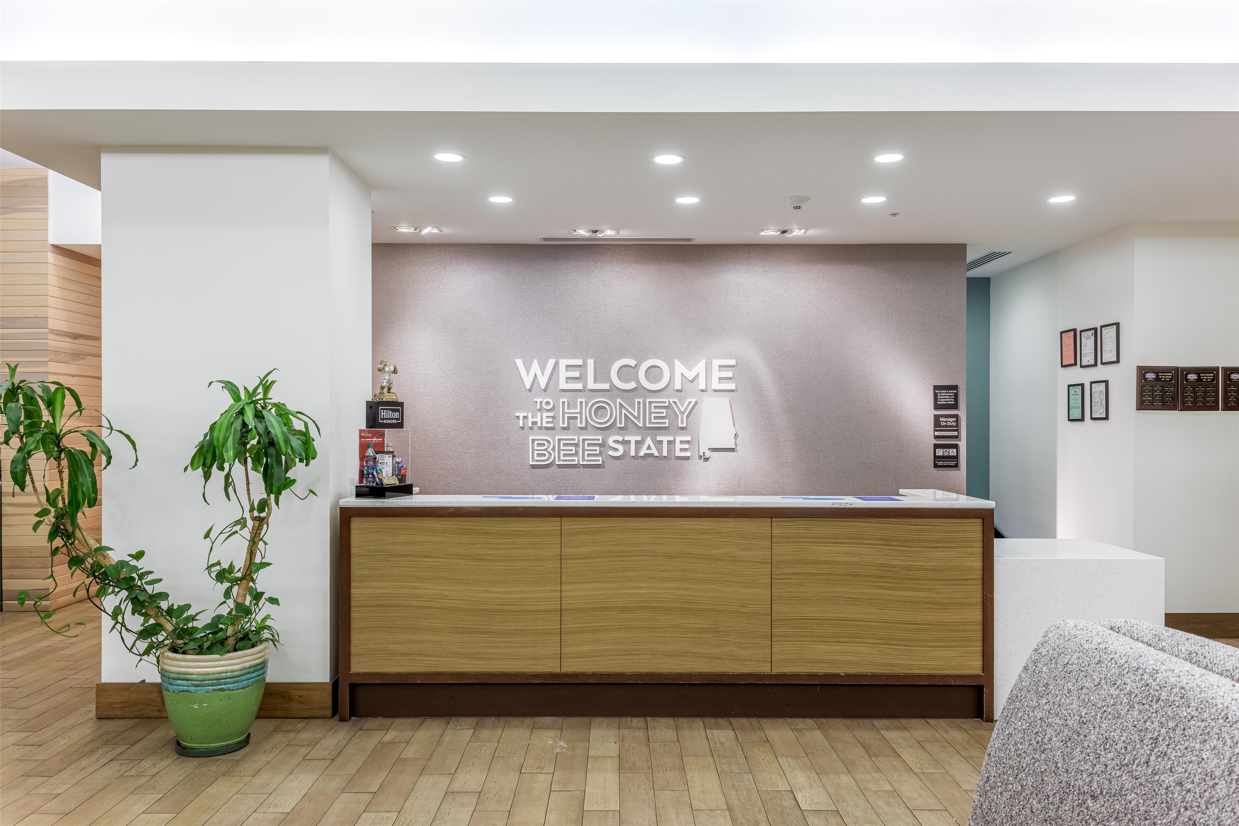 Reception | Hampton Inn & Suites Orange Beach/Gulf Front
