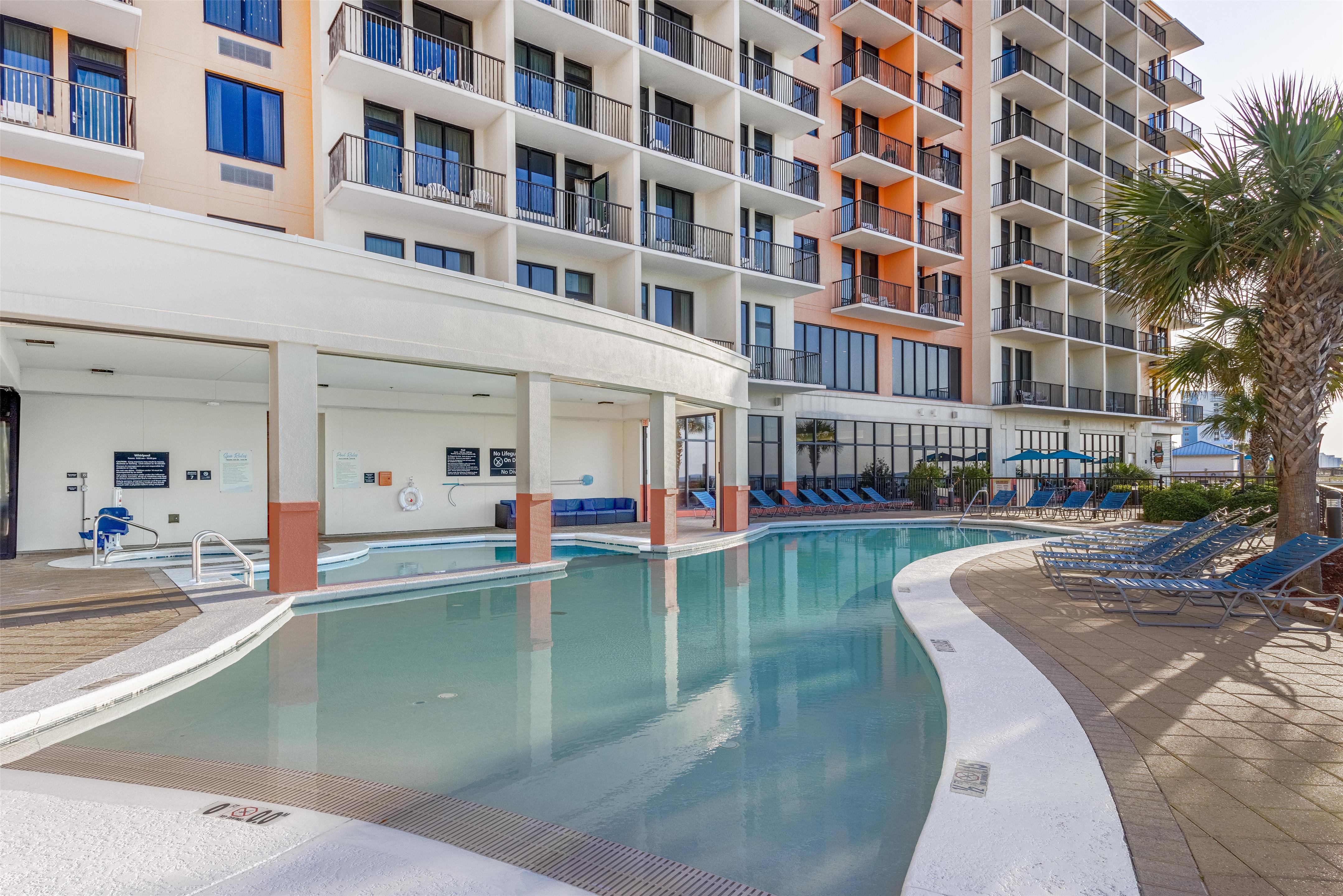 Pool | Hampton Inn & Suites Orange Beach/Gulf Front
