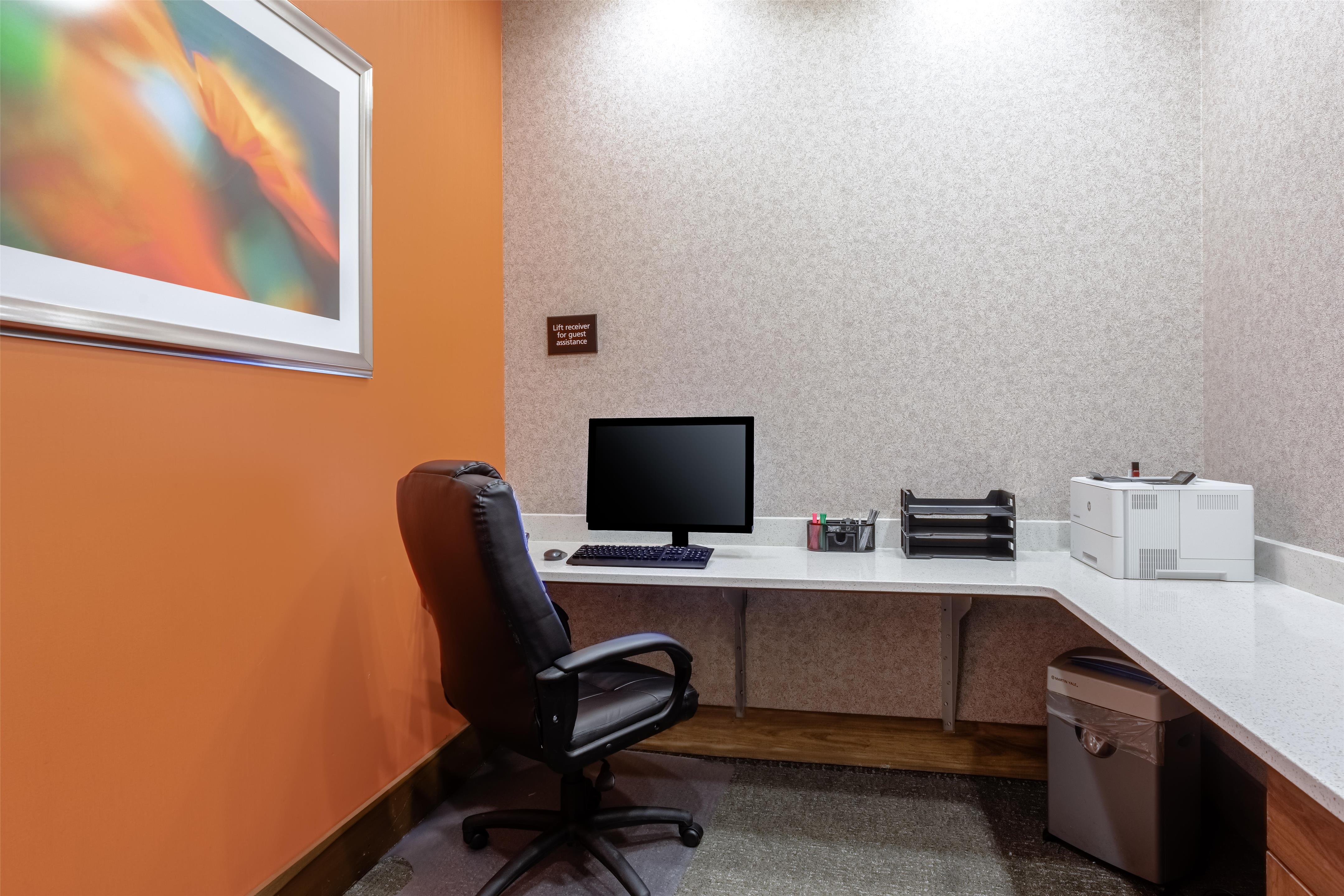 Business Center | Hampton Inn & Suites Orange Beach/Gulf Front