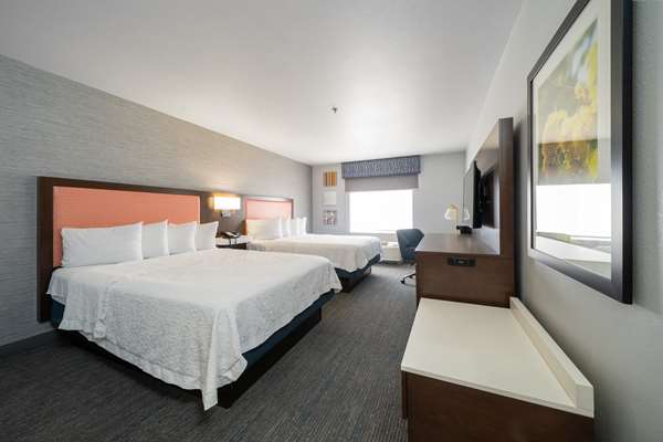  - Hampton Inn & Suites Salida - CA 99, Exit 233