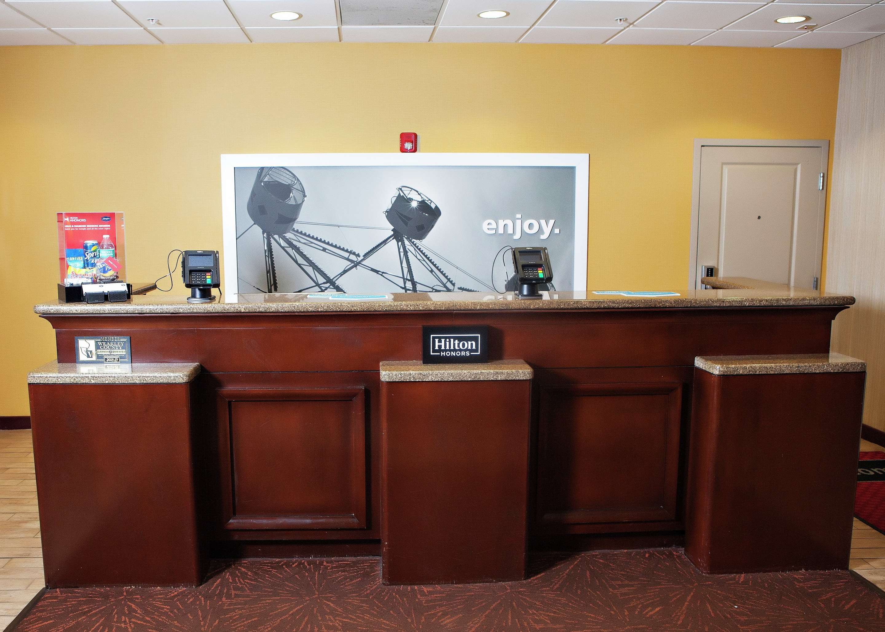 Reception | Hampton Inn Martin