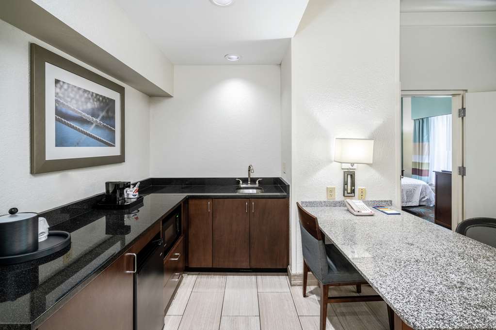 Hampton Inn & Suites Mooresville Room Type - 1KG MOB HEA ACC TUB STE NS