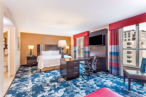  - Hampton Inn & Suites Downtown Madison