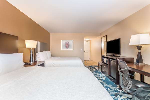  - Hampton Inn & Suites Downtown Madison