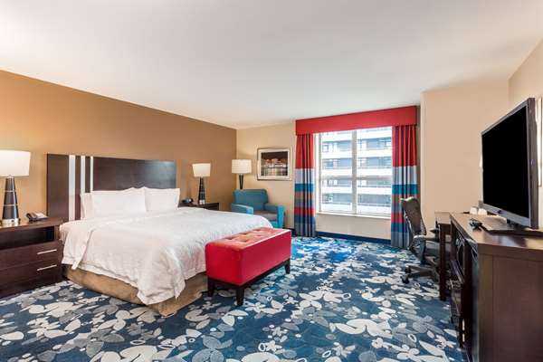  - Hampton Inn & Suites Downtown Madison