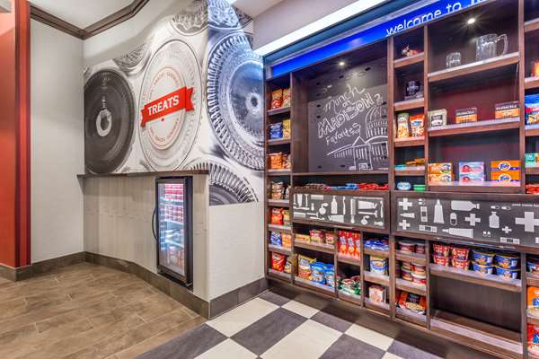 Restaurant - Hampton Inn & Suites Downtown Madison